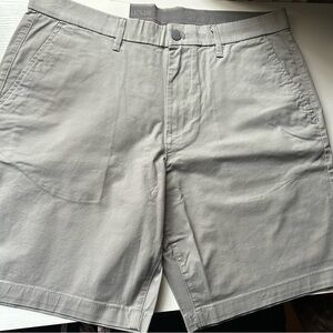 NWT English Laundry Gray Flat Front Men cotton Shorts size 34